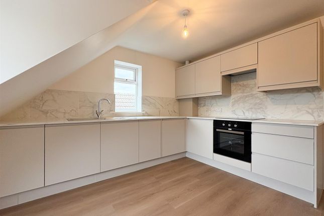 Kitchen-4.Jpg