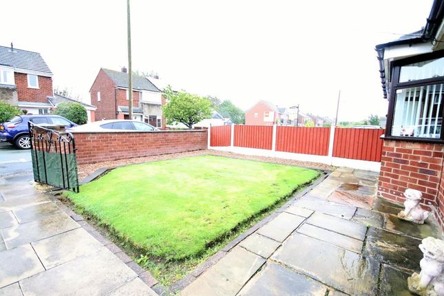 2 Bed Bungalow For Sale In Severn Road Culcheth Warrington Wa3