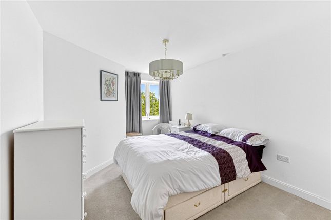43 Oakhill Place,, High View, Bedfordshire photo 4