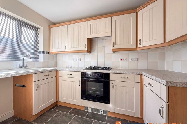 20 Broughton Drive, Newark photo 2