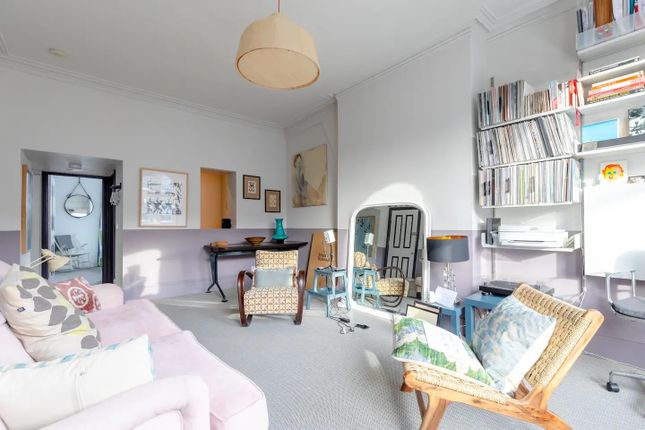 Thumbnail Flat to rent in North Villas, Camden Town