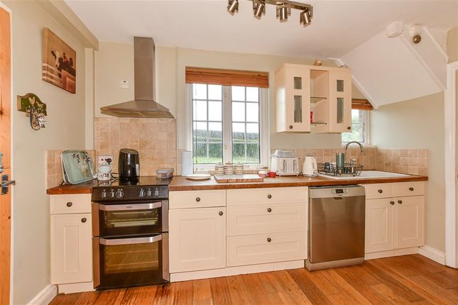 Vicarage Hill Petham, Canterbury photo 4
