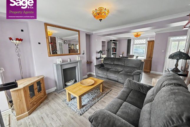 13, Park Place, Newport photo 2