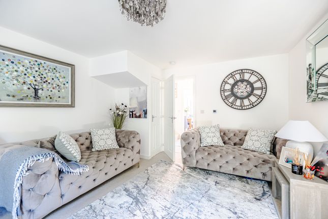 9, Garden Village Avenue, Leeds photo 4