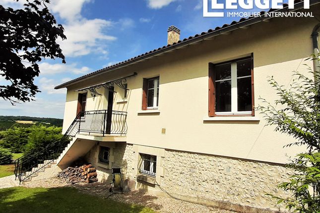 Villa for sale in Pillac, Charente, Nouvelle-Aquitaine