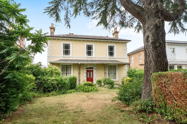 24, Avenue Road, Leamington Spa photo 4