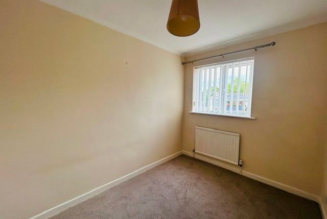 Flat 3, Llys Onnen, Porthcawl photo 4