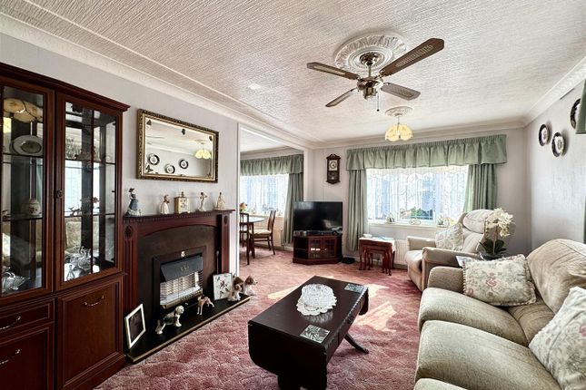 55, Severn Bridge Park Homes, Chepstow photo 4
