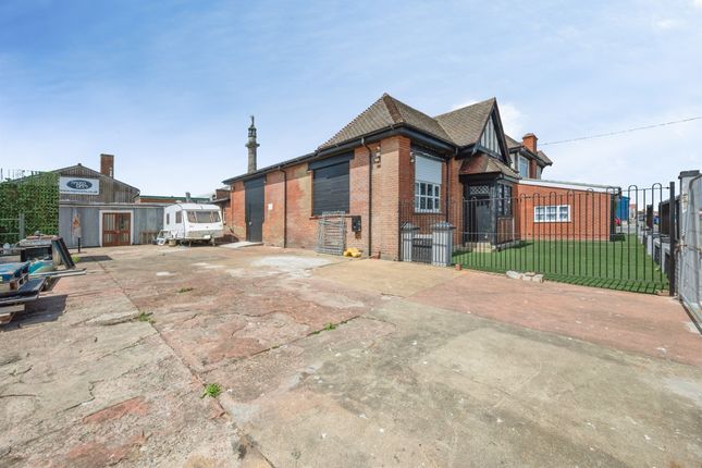 The Hive, South Beach Parade, Great Yarmouth photo 3
