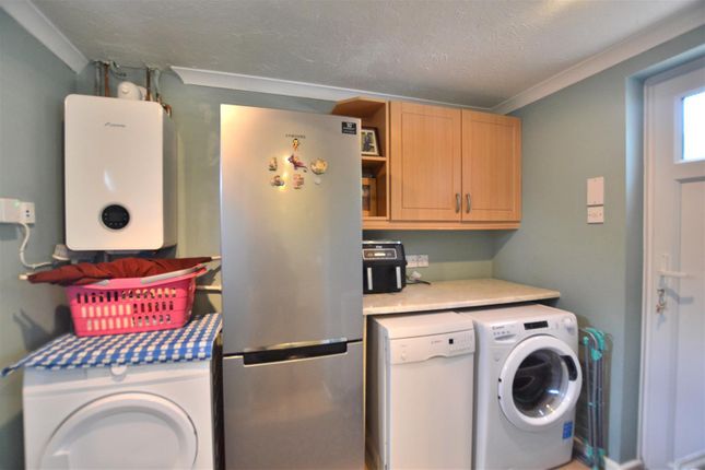 96, Canterbury Road, Farnborough photo 4
