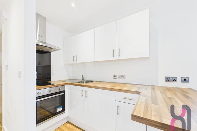 101C Manchester Waters, 5 Pomona Strand, Manchester photo 5