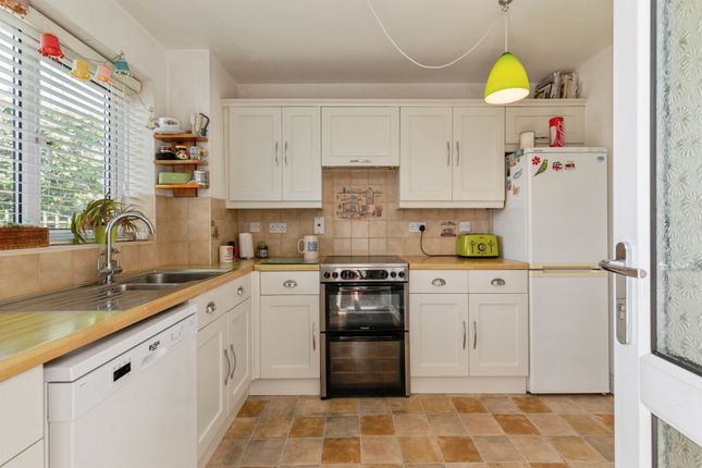 58, Merlin Way, Bristol photo 4