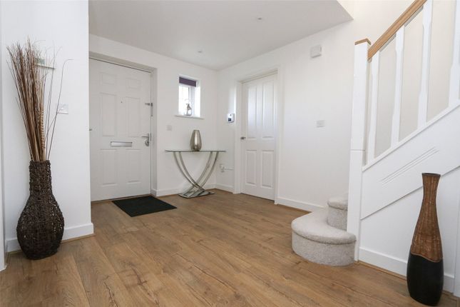 8, Rustic Way, Bristol photo 4