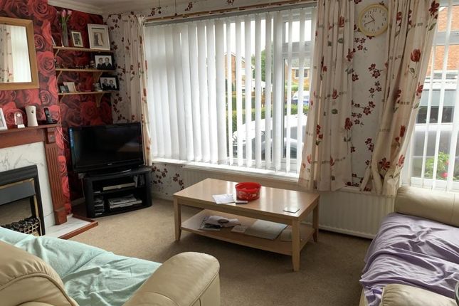 12, Welwyn Close, Grantham photo 2