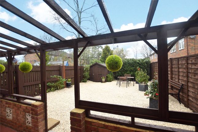 25, Batcombe Mead, Bracknell photo 4
