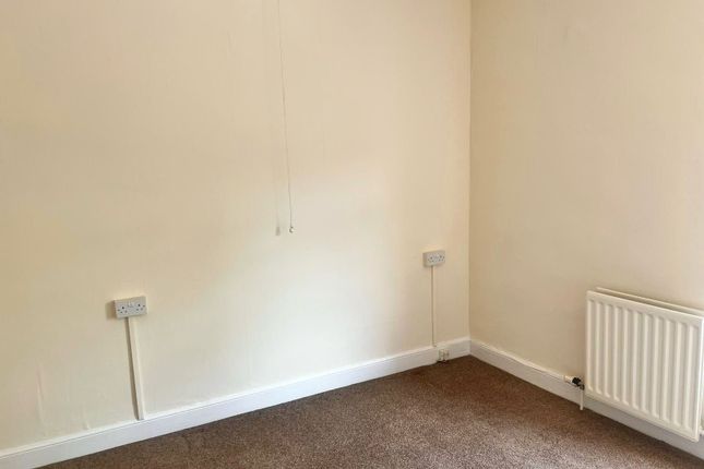 140, Branston Road, Staffordshire photo 5