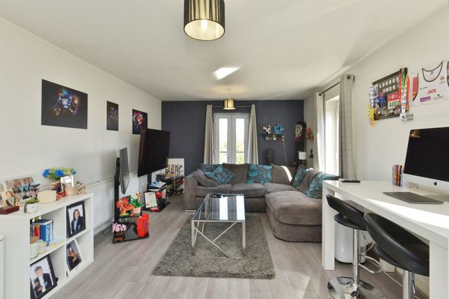 11, Tobago Drive, Milton Keynes photo 4