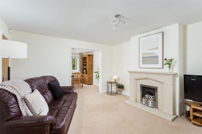12, Sunningdale Avenue, Alwoodley photo 3