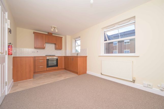 17, Bellway Close, Kettering photo 3