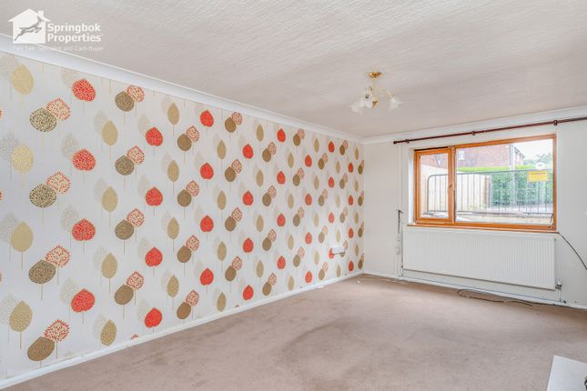 26, Queen's Road, Greenfield photo 4