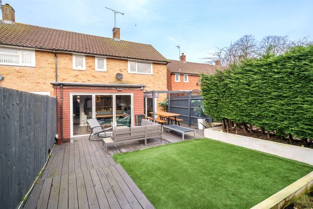 End terrace house for sale in Merryhill Road, Bracknell, Berkshire