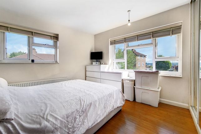 Flat for sale in South Norwood Hill, London