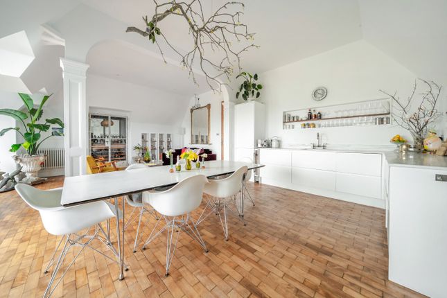 The Penthouse, 2, South Parade, Hampshire photo 4