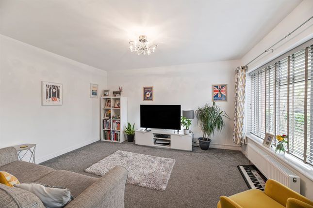 6 Whitehall Place, Frodsham photo 2