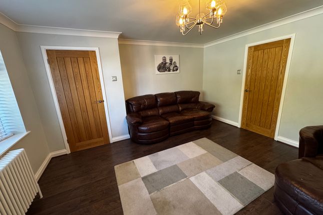 6, Springbrook Close, Birmingham photo 3