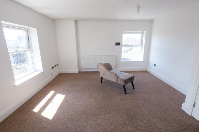 Flat 7, 8, Back Morecambe Street, Morecambe photo 3