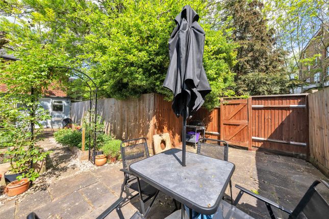 First Floor Flat, 18, Minster Road, London photo 4