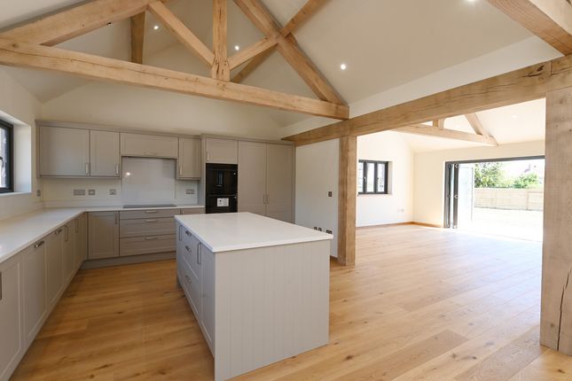 Flint Barn, Church Road, Stowmarket photo 3