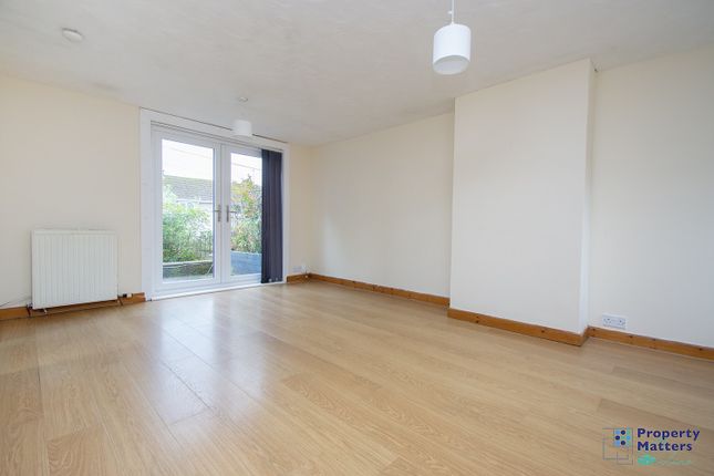 4 Lothian Road, Stewarton, Kilmarnock photo 2