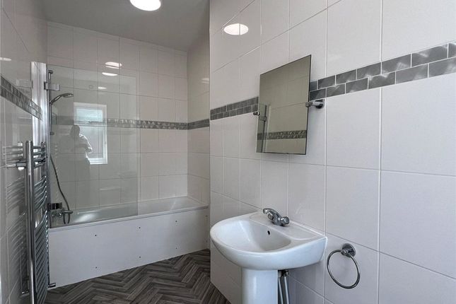 90A, High Street, Ruislip photo 4