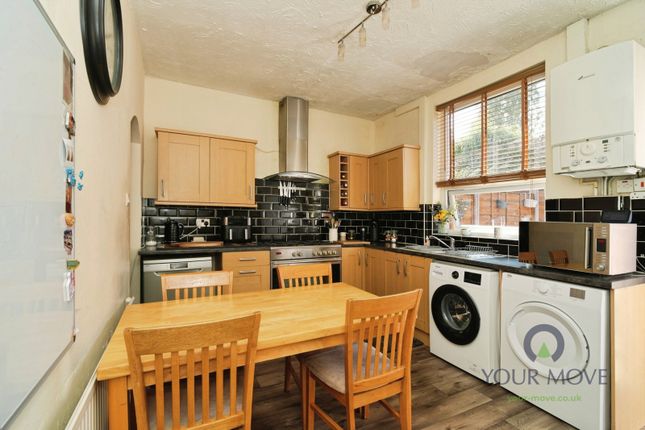 76, Albert Street, Royton photo 2