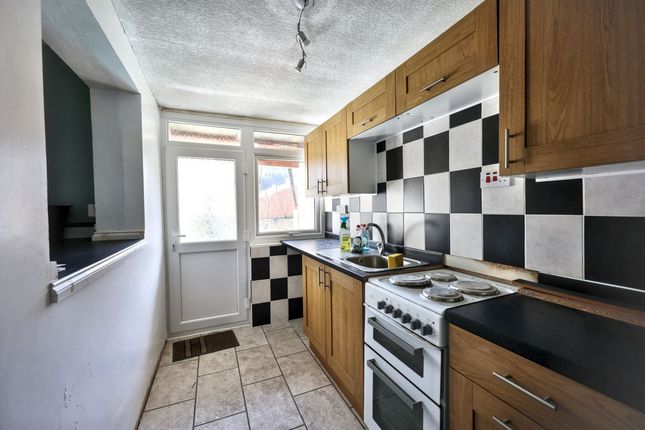 29, Coronation Road, Porth photo 4
