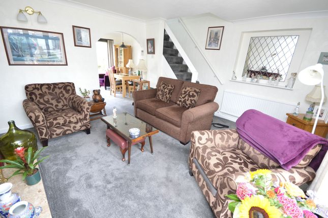 2 Fairford Way, Stockport photo 2