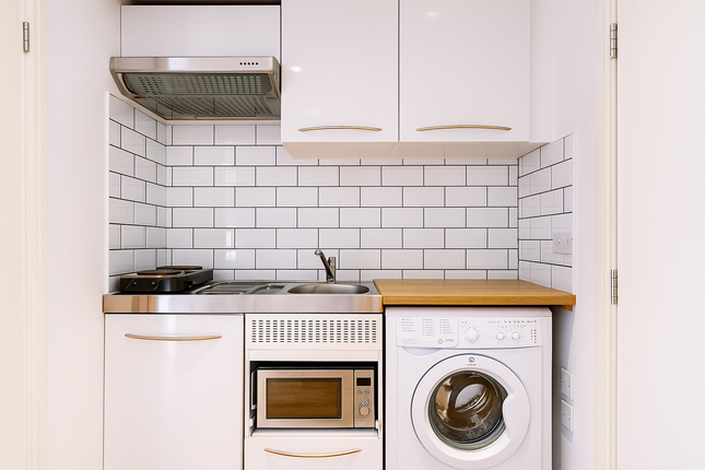 Flat 1  31A, Junction Road, London photo 5