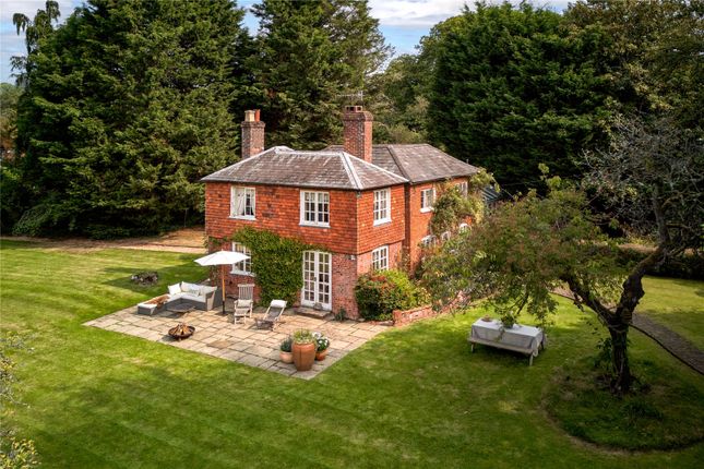 Country house for sale in Norley Lane, Shamley Green, Guildford, Surrey