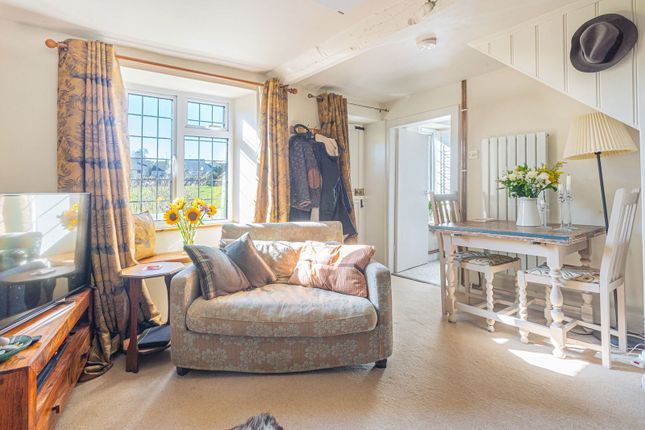 Bird Cottage, 14, Cottons Lane, Tetbury photo 3