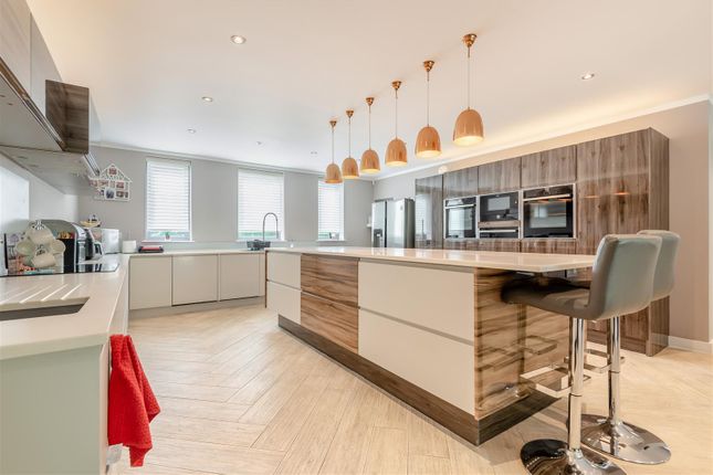 8646188-Interior18.Jpg