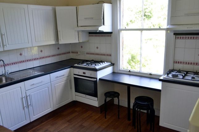 Priory Terrace, Leamington Spa photo 2