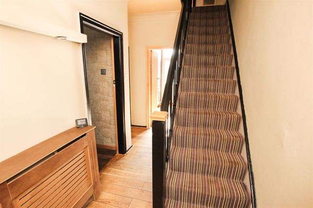 147, Shadyside, Doncaster photo 4
