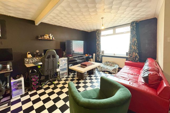 17, Pottery Street, Llanelli photo 5