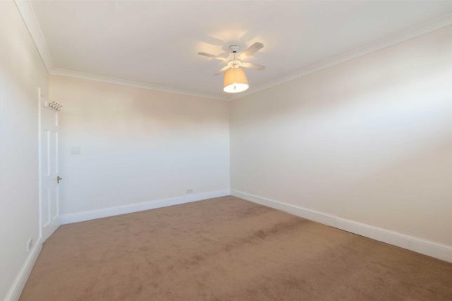 24, Balfour Road, Acton photo 4