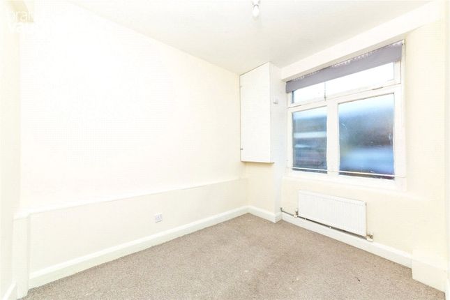 Terraced house to rent in Cambridge Grove, Hove