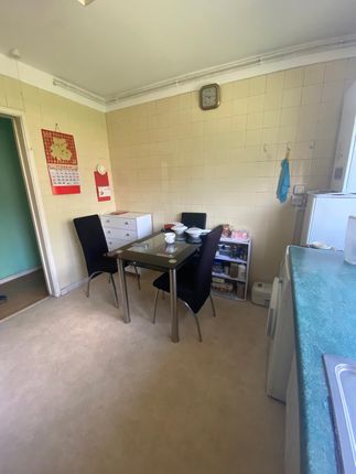 75, Shaftesbury's, Barking, Essex photo 4