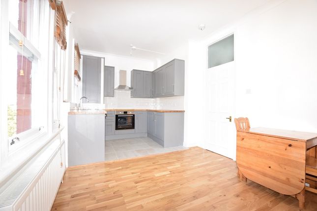 Thumbnail Flat to rent in Hamilton Gardens, London