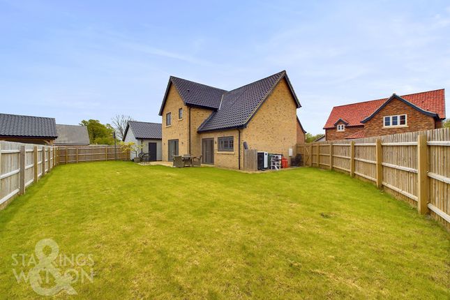 Thumbnail Detached house for sale in Coopers Close, Aslacton, Norwich