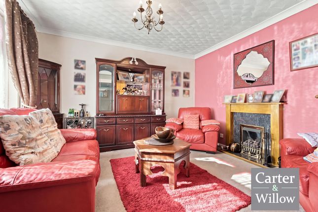 27, Woodshire Road, Dagenham photo 4